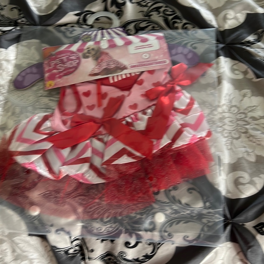 Sweetheart dress pet costume